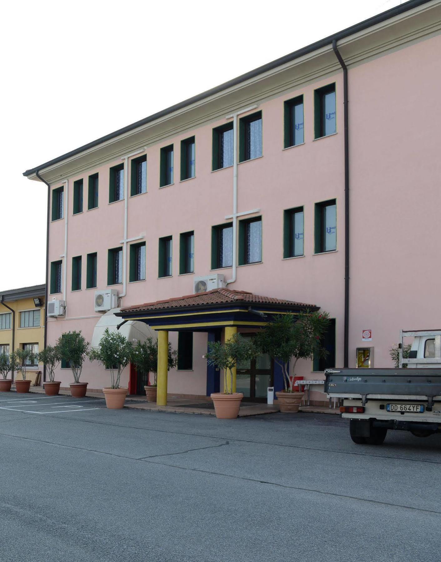 Hotel Euro Castegnato Exterior foto
